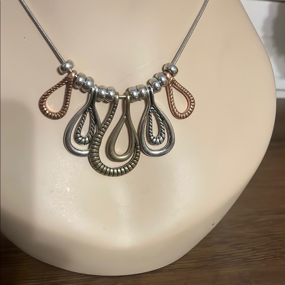Elegant Mixed Metal Teardrop Necklace